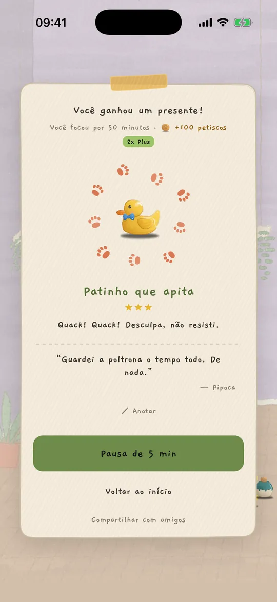 A tela do presente: o cachorrinho trouxe um patinho de borracha depois de um foco de 25 minutos.